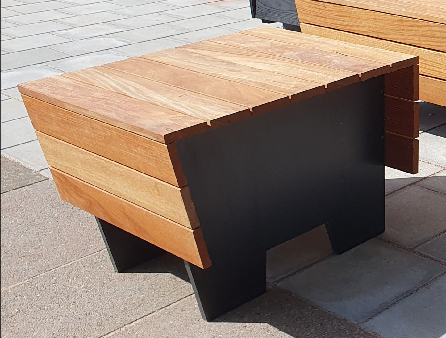 HAARLEMBANK BIJZETTAFEL ENJOY