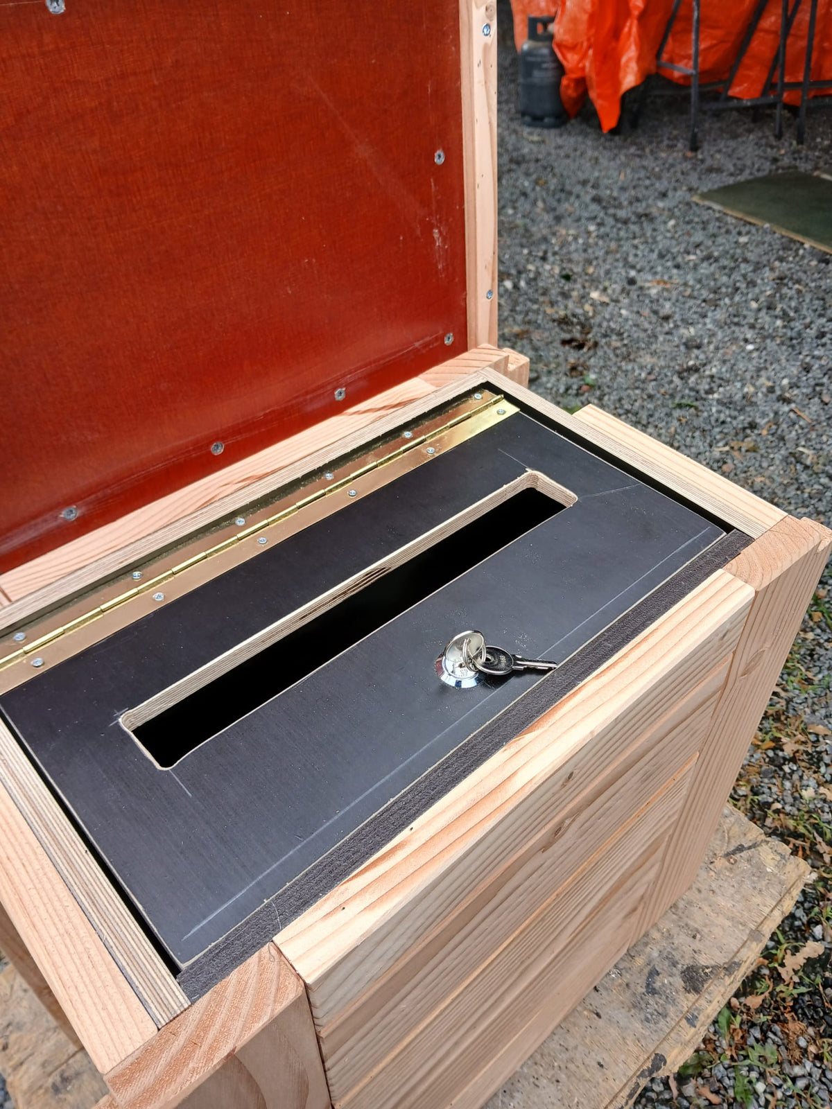 Haarlem Banken® Douglas Brievenbus – Robuuste houten brievenbus voor buiten